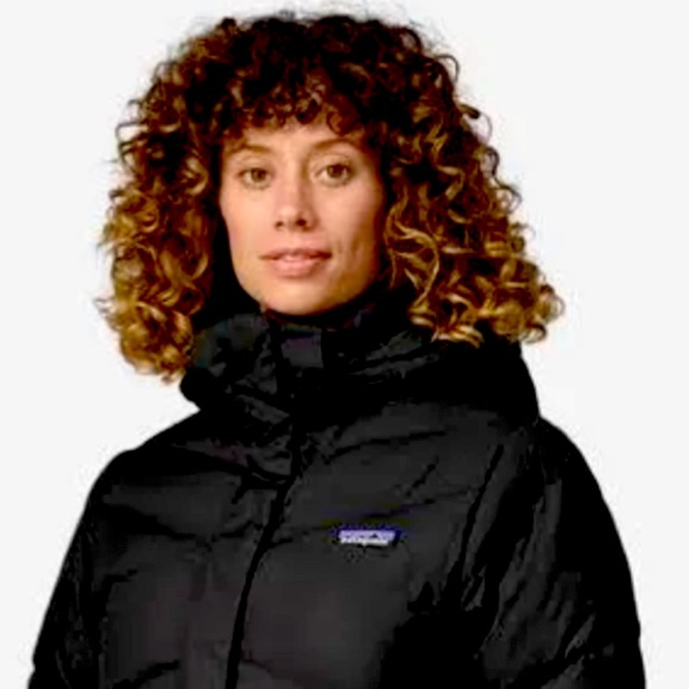 Patagonia women’s Down With It winter puffer coat. Worn. Good condition